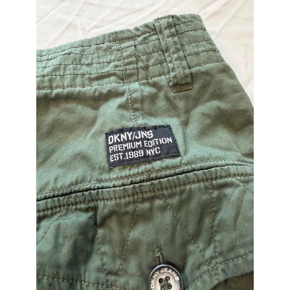 DKNY Jeans Mens 30 Olive Green Cargo Shorts Military Patch Utility Cotton Twill